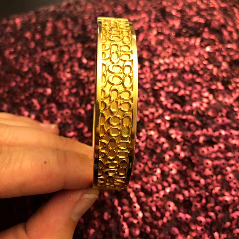 Coach Bangle, gold-tone